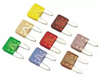 Sea-Dog Line Mini Blade Fuse – 15 Amp 445015-1