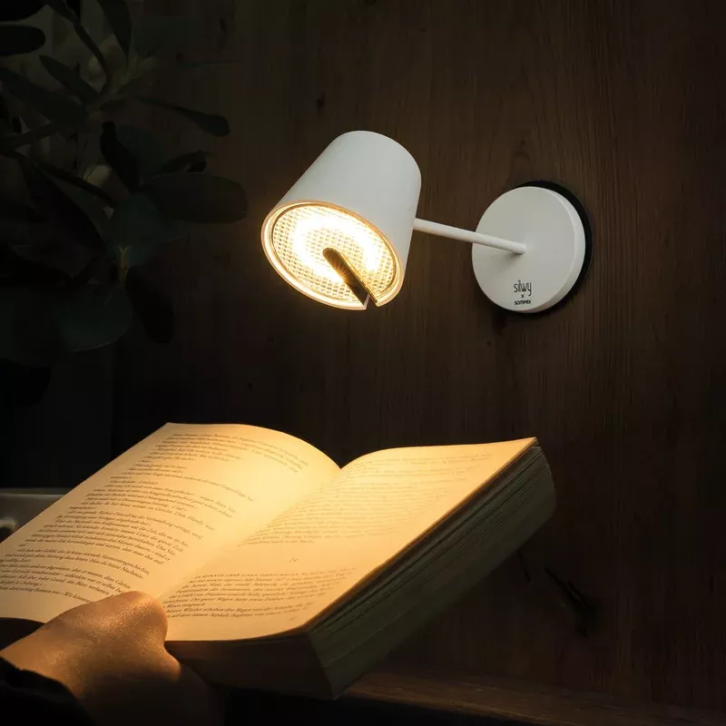 silwy Magnetic PORTOFINO LED Outdoor Table Lamp w/ Placemat & Pad (White)